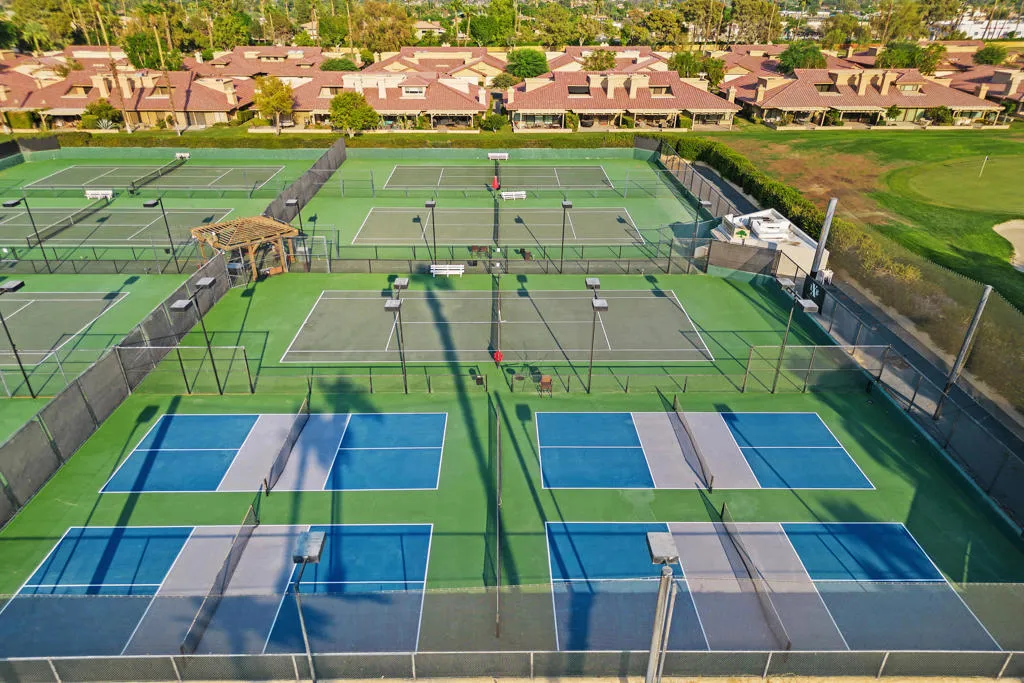 41628 Woodhaven Drive E, Palm Desert, California 92211 home-pic-43